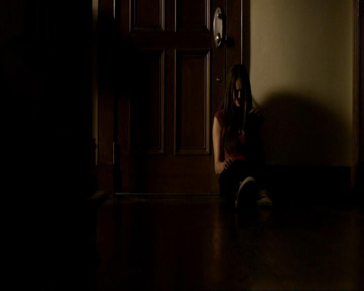 VampireDiariesWorld_dot_org-106LostGirls2260.jpg