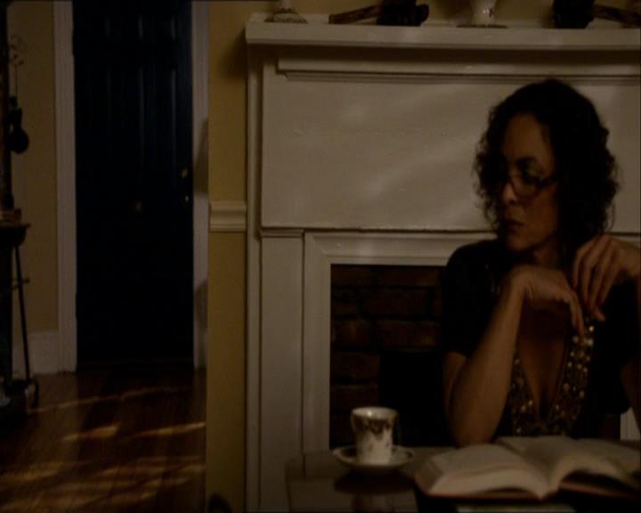 VampireDiariesWorld_dot_org-107Haunted1745.jpg