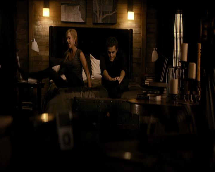 VampireDiariesWorld_dot_org-108-162Candles0100.jpg