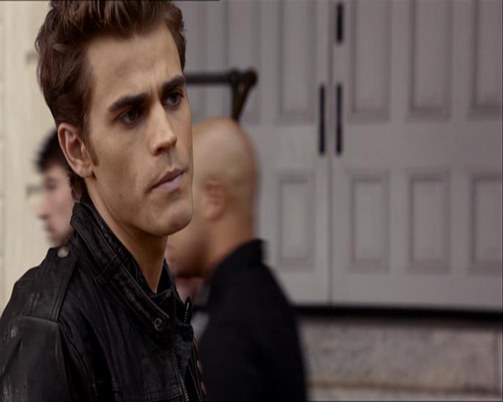 VampireDiariesWorld_dot_org-108-162Candles0230.jpg