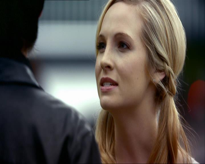 VampireDiariesWorld_dot_org-108-162Candles0759.jpg