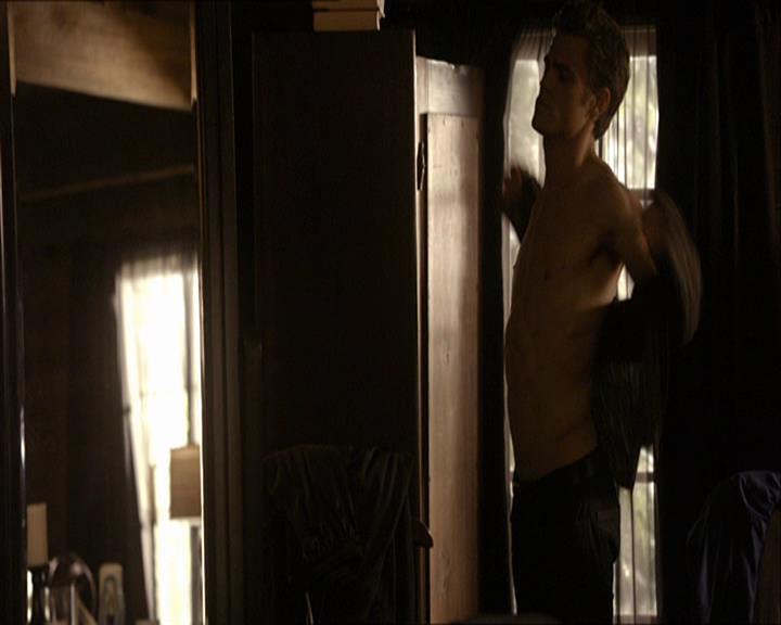 VampireDiariesWorld_dot_org-108-162Candles1021.jpg