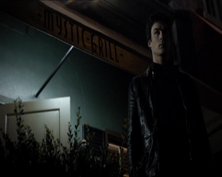 VampireDiariesWorld_dot_org-108-162Candles1498.jpg