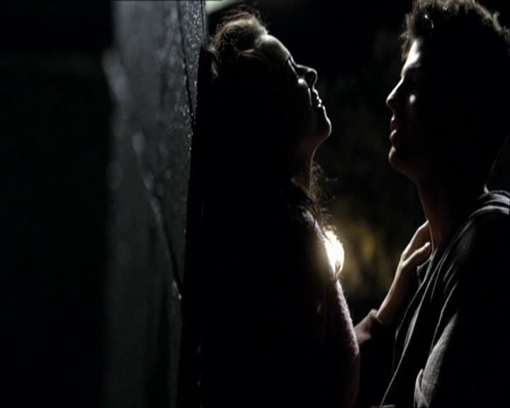 VampireDiariesWorld_dot_org-108-162Candles1516.jpg