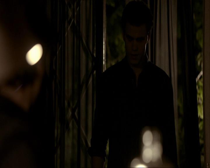 VampireDiariesWorld_dot_org-108-162Candles2393.jpg