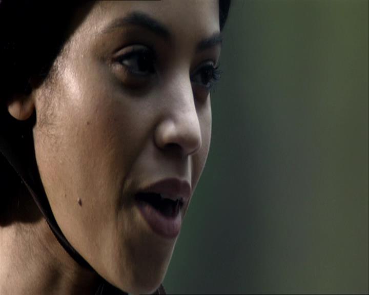 VampireDiariesWorld_dot_org-109HistoryRepeating0104.jpg