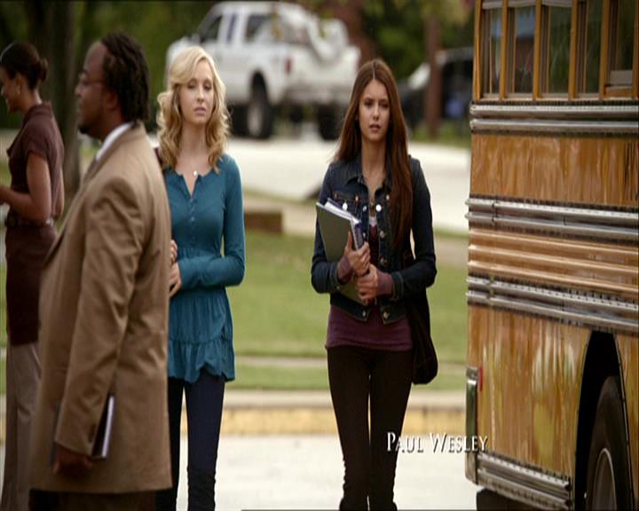 VampireDiariesWorld_dot_org-109HistoryRepeating0164.jpg