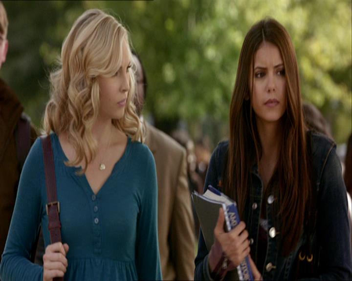 VampireDiariesWorld_dot_org-109HistoryRepeating0220.jpg