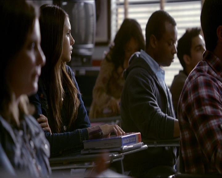 VampireDiariesWorld_dot_org-109HistoryRepeating0285.jpg