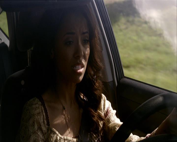 VampireDiariesWorld_dot_org-109HistoryRepeating0716.jpg