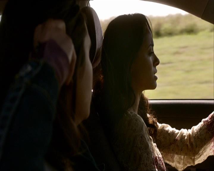VampireDiariesWorld_dot_org-109HistoryRepeating0722.jpg