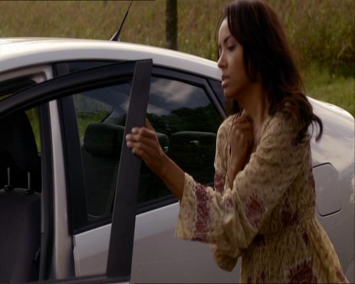 VampireDiariesWorld_dot_org-109HistoryRepeating0739.jpg VampireDiariesWorld_dot_org-109HistoryRepeating0739.jpg