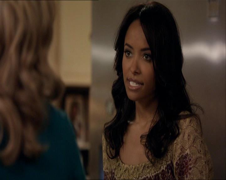 VampireDiariesWorld_dot_org-109HistoryRepeating0976.jpg