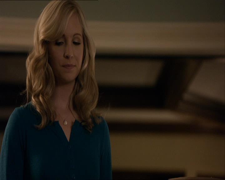 VampireDiariesWorld_dot_org-109HistoryRepeating1248.jpg