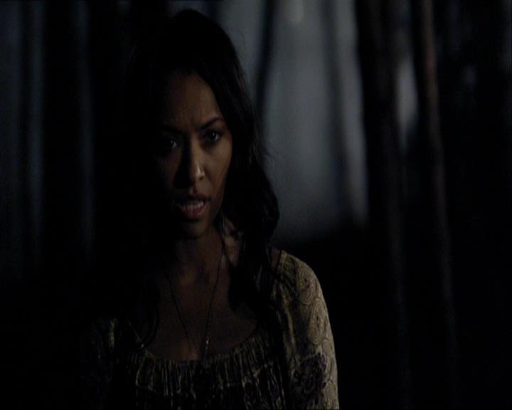 VampireDiariesWorld_dot_org-109HistoryRepeating2001.jpg