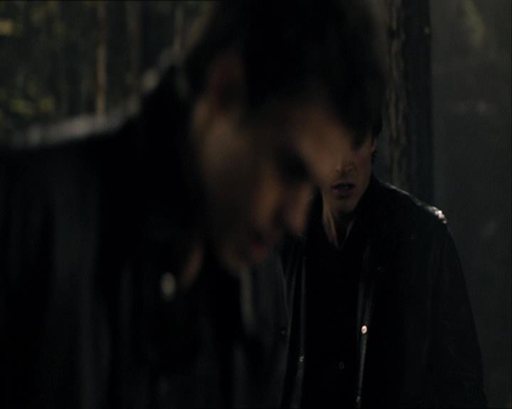 VampireDiariesWorld_dot_org-109HistoryRepeating2040.jpg