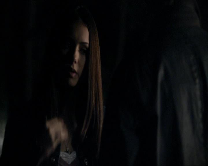 VampireDiariesWorld_dot_org-109HistoryRepeating2227.jpg