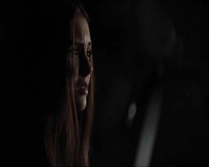 VampireDiariesWorld_dot_org-109HistoryRepeating2310.jpg