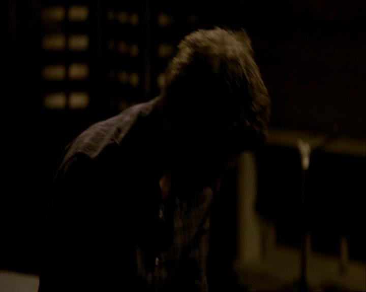 VampireDiariesWorld_dot_org-109HistoryRepeating2387.jpg