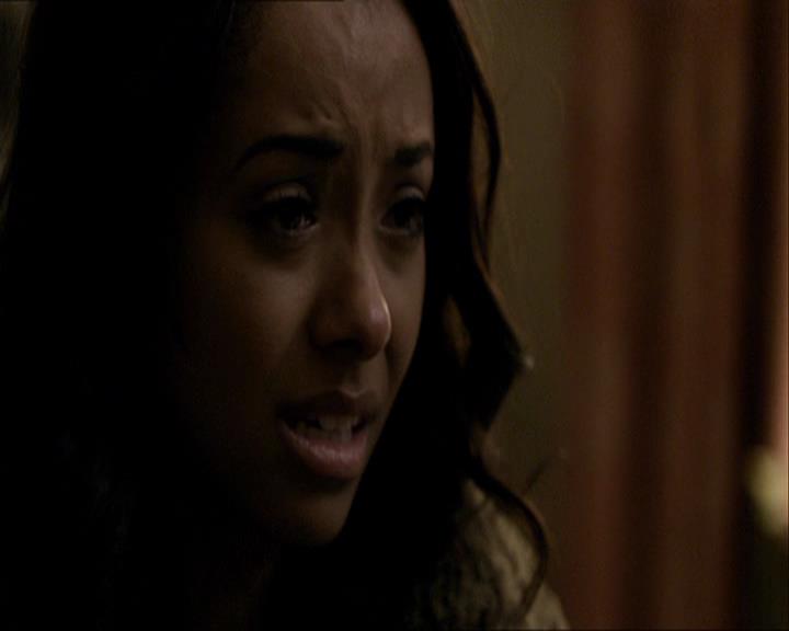 VampireDiariesWorld_dot_org-109HistoryRepeating2409.jpg