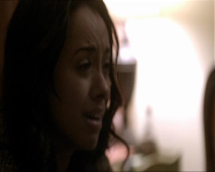 VampireDiariesWorld_dot_org-109HistoryRepeating2412.jpg
