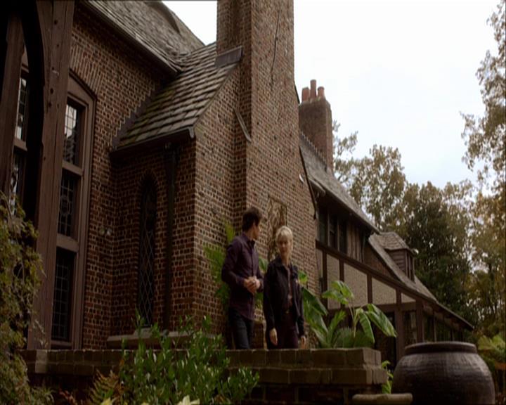 VampireDiariesWorld_dot_org-110TheTurningPoint0260.jpg