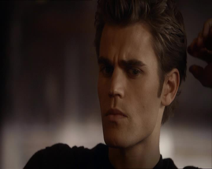 VampireDiariesWorld_dot_org-110TheTurningPoint0291.jpg