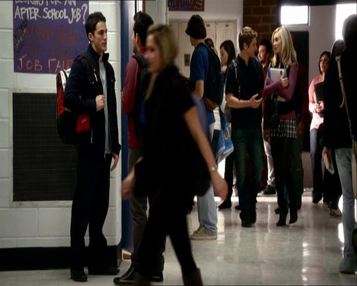 VampireDiariesWorld_dot_org-110TheTurningPoint0301.jpg