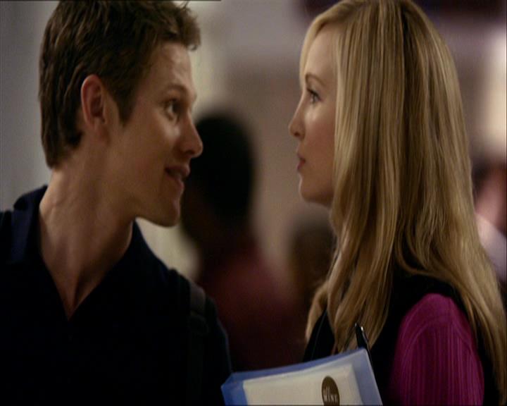 VampireDiariesWorld_dot_org-110TheTurningPoint0307.jpg