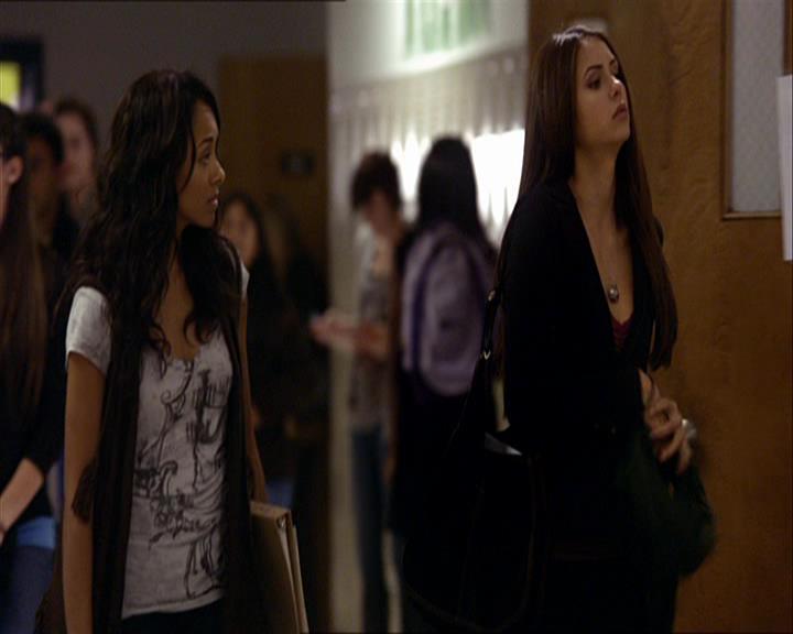 VampireDiariesWorld_dot_org-110TheTurningPoint0341.jpg