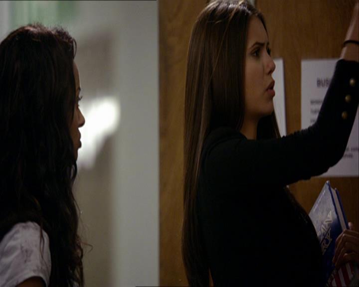 VampireDiariesWorld_dot_org-110TheTurningPoint0351.jpg