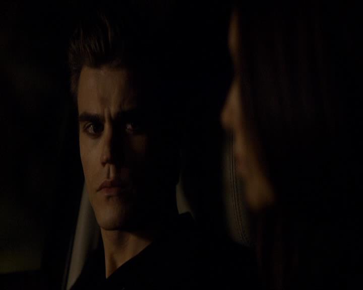 VampireDiariesWorld_dot_org-110TheTurningPoint1631.jpg