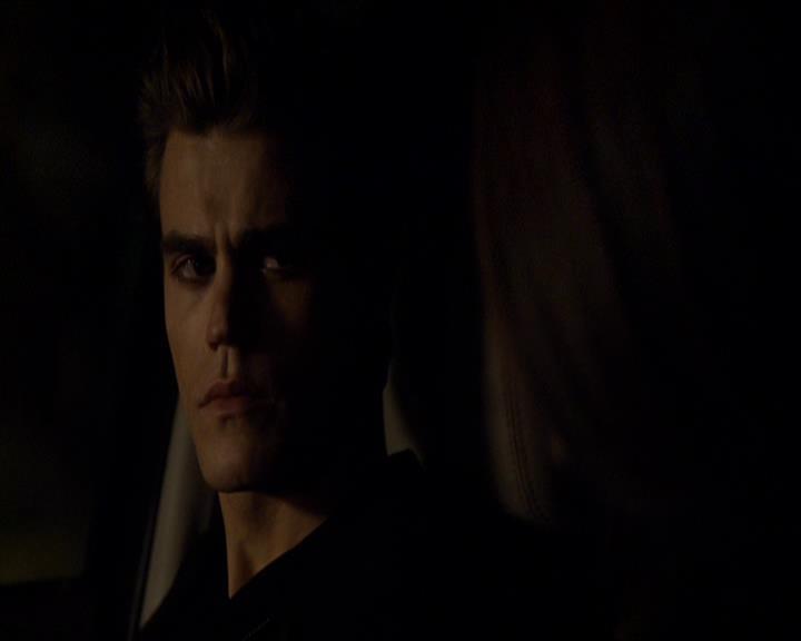 VampireDiariesWorld_dot_org-110TheTurningPoint1644.jpg