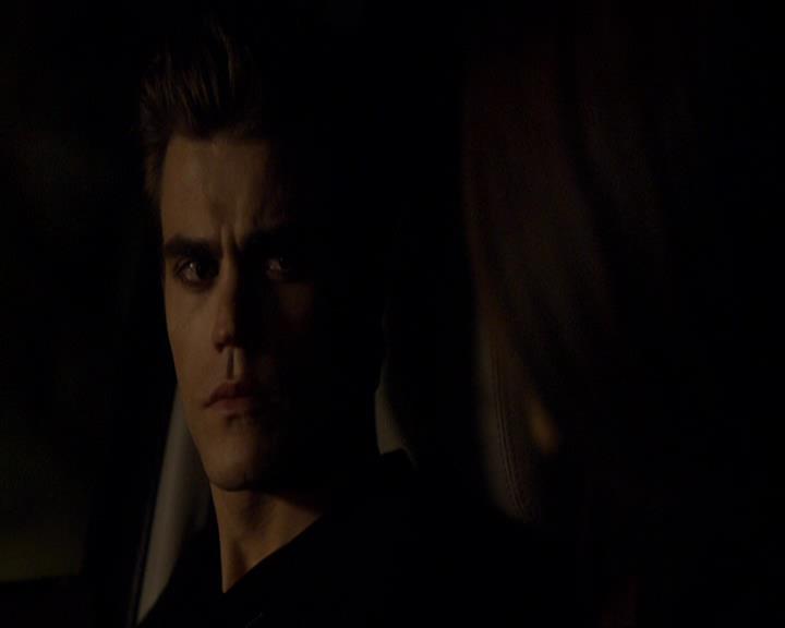 VampireDiariesWorld_dot_org-110TheTurningPoint1649.jpg
