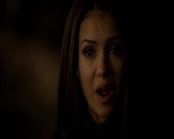VampireDiariesWorld_dot_org-110TheTurningPoint1693.jpg