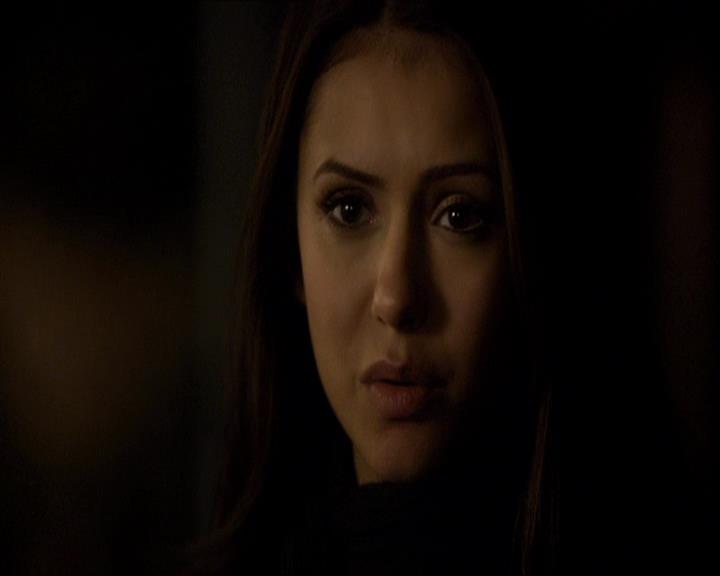 VampireDiariesWorld_dot_org-110TheTurningPoint1697.jpg