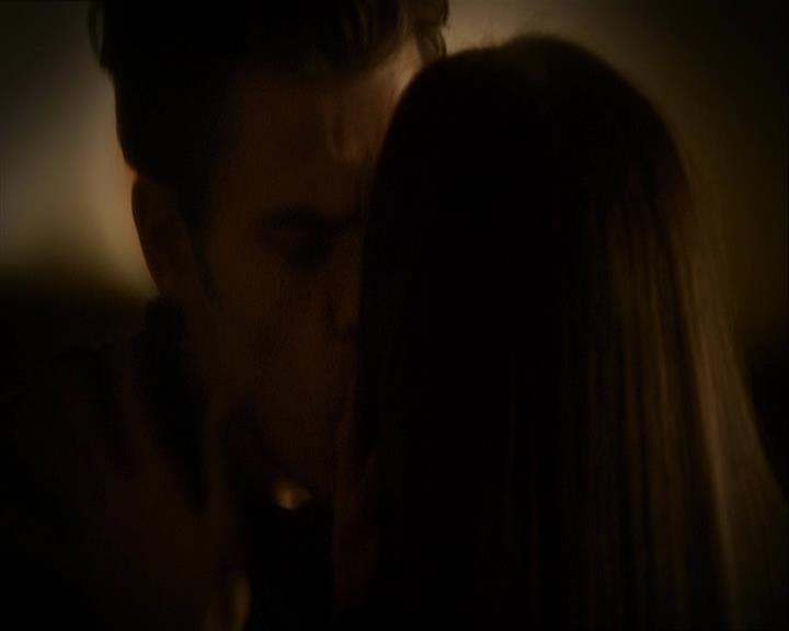 VampireDiariesWorld_dot_org-110TheTurningPoint1741.jpg VampireDiariesWorld_dot_org-110TheTurningPoint1741.jpg