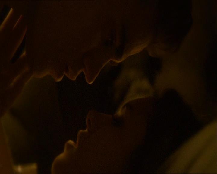 VampireDiariesWorld_dot_org-110TheTurningPoint1836.jpg