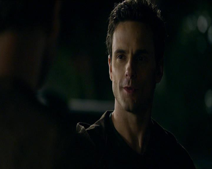 VampireDiariesWorld_dot_org-110TheTurningPoint1922.jpg