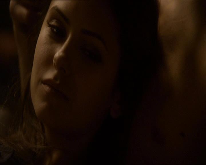 VampireDiariesWorld_dot_org-110TheTurningPoint2011.jpg