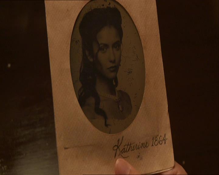 VampireDiariesWorld_dot_org-110TheTurningPoint2064.jpg