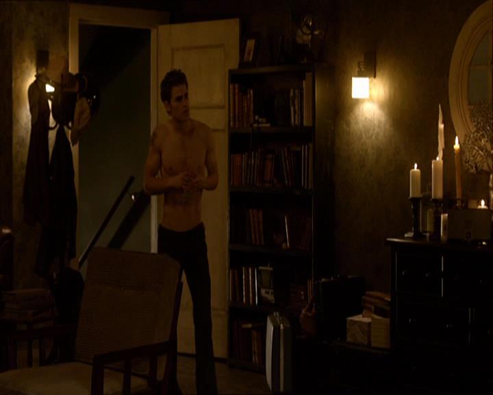 VampireDiariesWorld_dot_org-110TheTurningPoint2102.jpg
