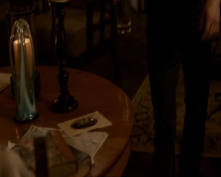 VampireDiariesWorld_dot_org-110TheTurningPoint2107.jpg