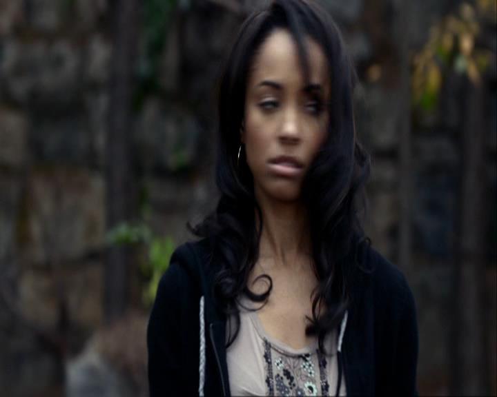VampireDiariesWorld_dot_org-111Bloodlines0868.jpg