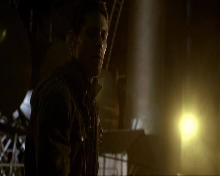 VampireDiariesWorld_dot_org-111Bloodlines1512.jpg