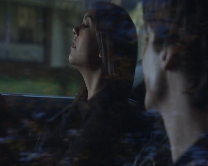 VampireDiariesWorld_dot_org-111Bloodlines1822.jpg