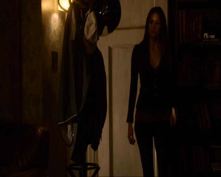VampireDiariesWorld_dot_org-111Bloodlines1848.jpg