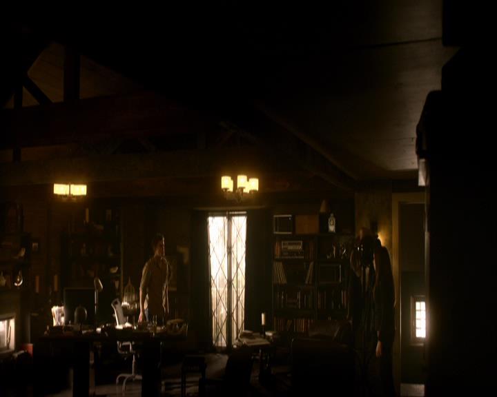 VampireDiariesWorld_dot_org-111Bloodlines1852.jpg