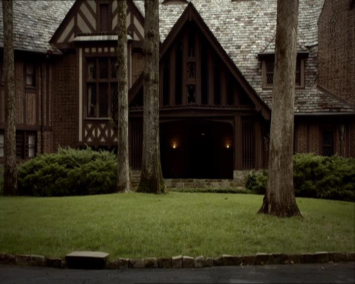 VampireDiariesWorld_dot_org-112Unpleasantville0398.jpg