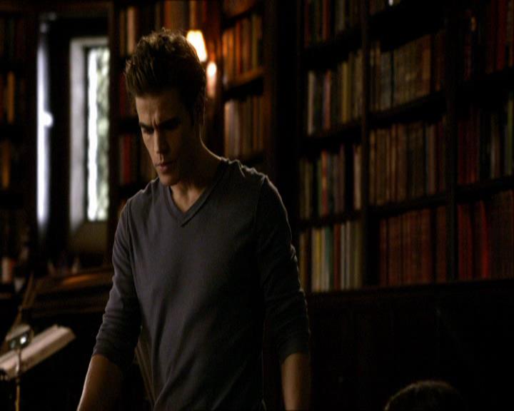 VampireDiariesWorld_dot_org-112Unpleasantville0405.jpg